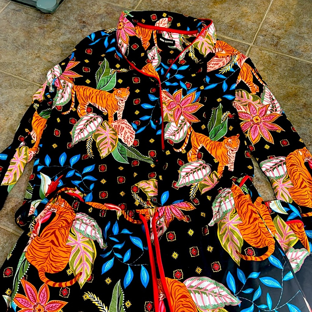Room service pajamas size small tiger print